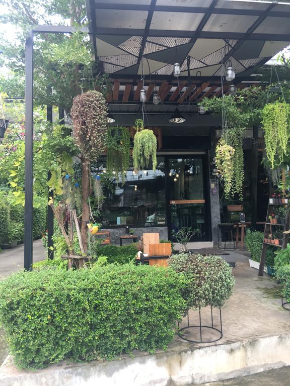 The Rhea Hotel Udon Thani Bagian luar foto